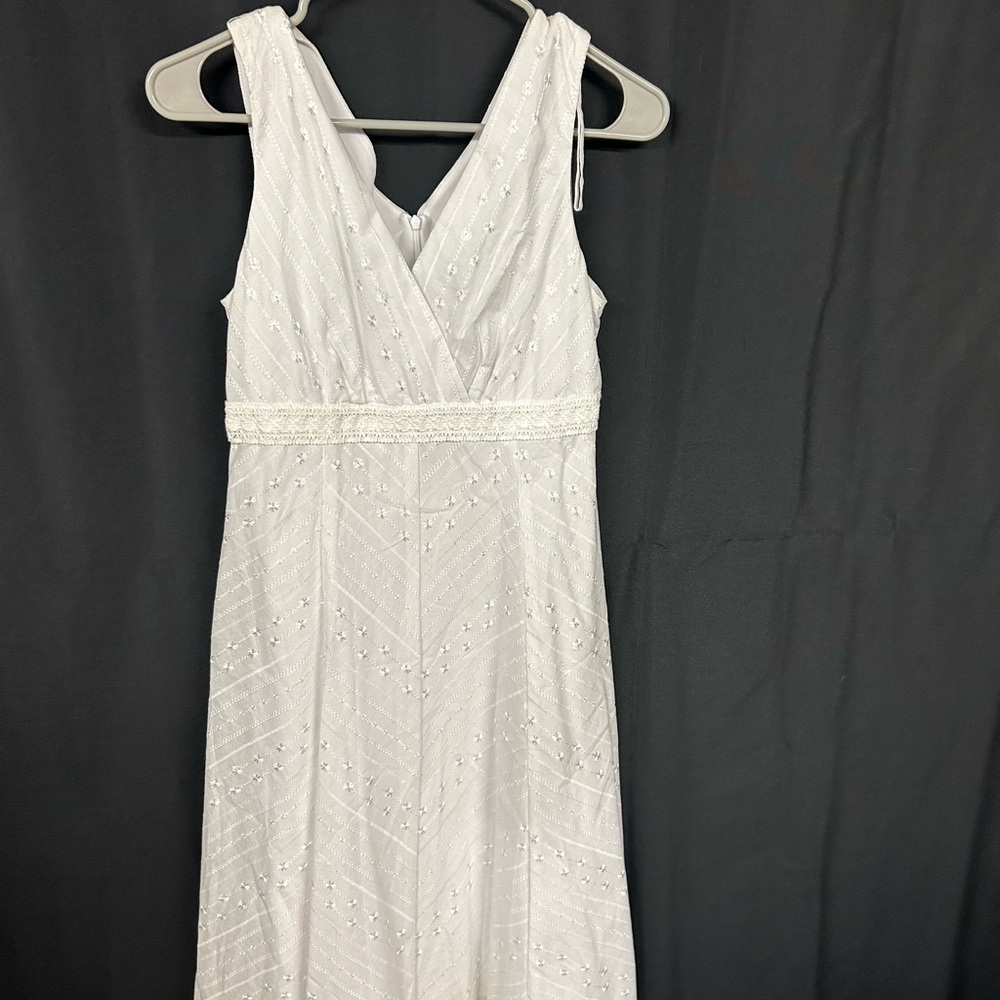 White Embellished Sleeveless Dress